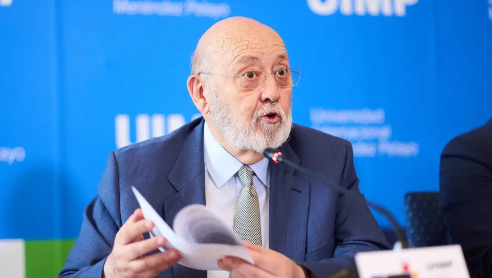 El presidente del Centro de Investigaciones Sociol&oacute;gicas (CIS), Jos&eacute; F&eacute;lix Tezanos, en la Universidad Internacional Men&eacute;ndez Pelayo (UIMP) | Foto- Juanma Serrano