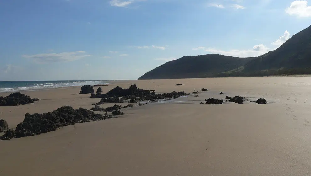 Playa de Trengand&iacute;n de Noja