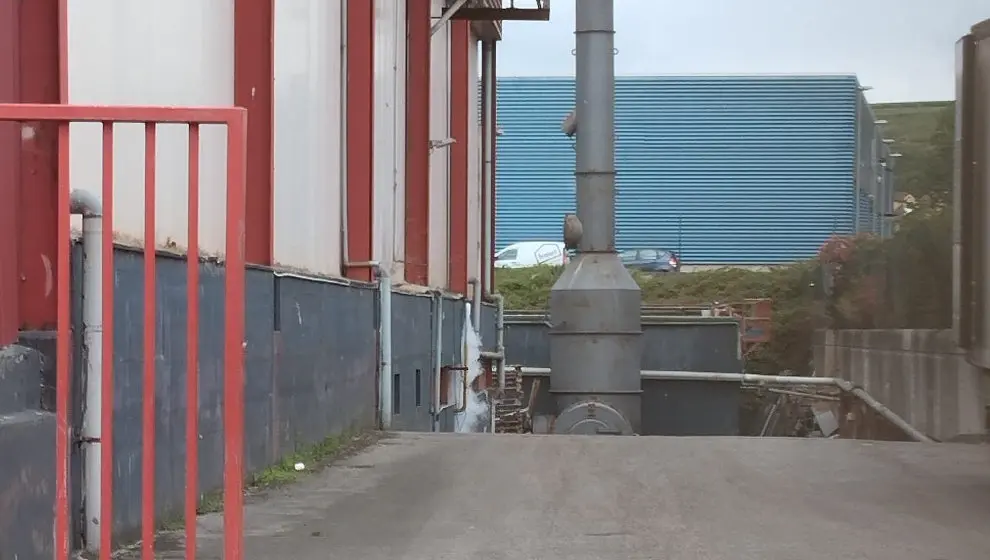 Escape de amoniaco en una tuber&iacute;a exterior de una empresa de Guarnizo.