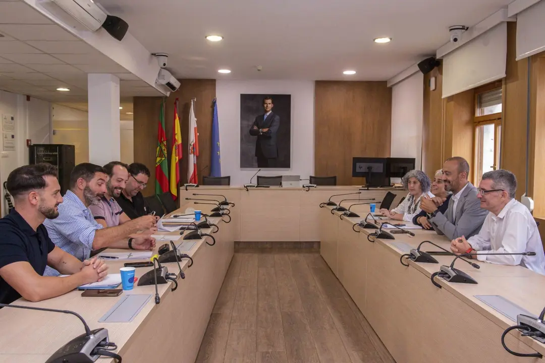 El Ayuntamiento y la Polic&iacute;a Local firman un acuerdo