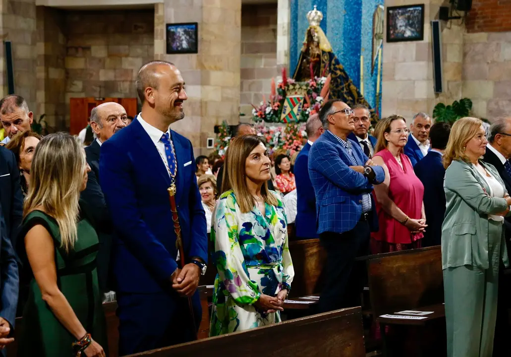 La presidenta de Cantabria, Mar&iacute;a Jos&eacute; S&aacute;enz de Buruaga, asiste a la misa por la Virgen Grande