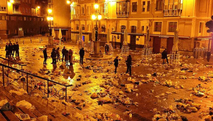 El problema del botell&oacute;n en Ca&ntilde;ad&iacute;o y en otras zonas de Santander se ha producido durante a&ntilde;os. Foto- El Tomavistas de Santander