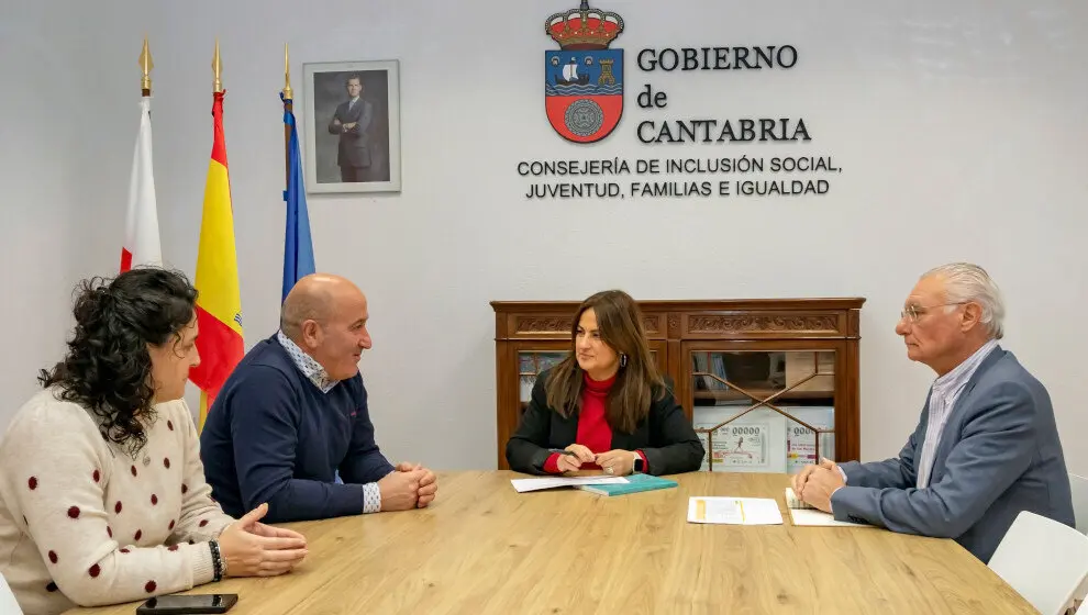 Reuni&oacute;n de Inclusi&oacute;n con el alcalde de Cartes