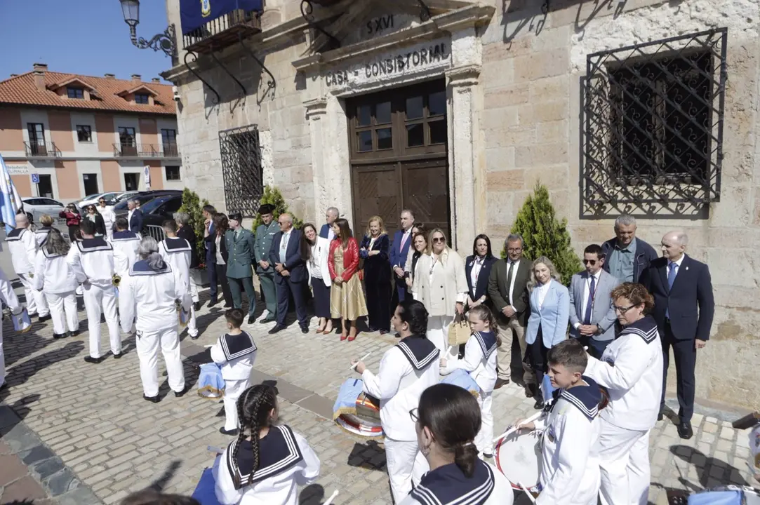 San Vicente celebra el día grande de La Folía con la procesión terrestre y marítima