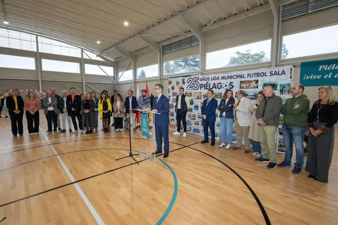 Acto inaugural del pabell&oacute;n polideportivo de Arce