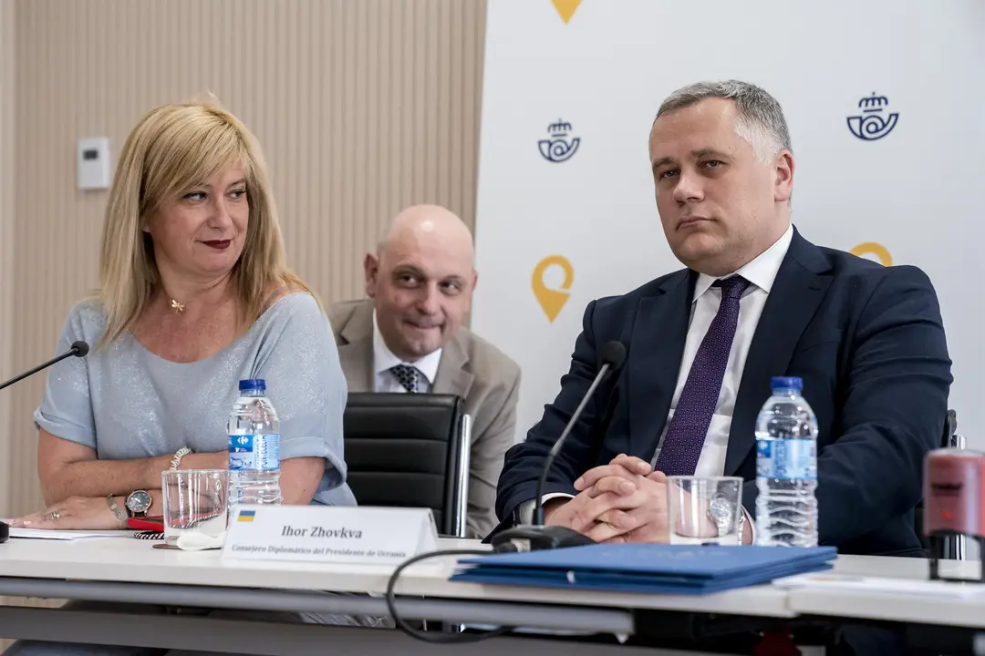 La entonces Directora de Relaciones Institucionales y Filatelia, Leire Díez Castro