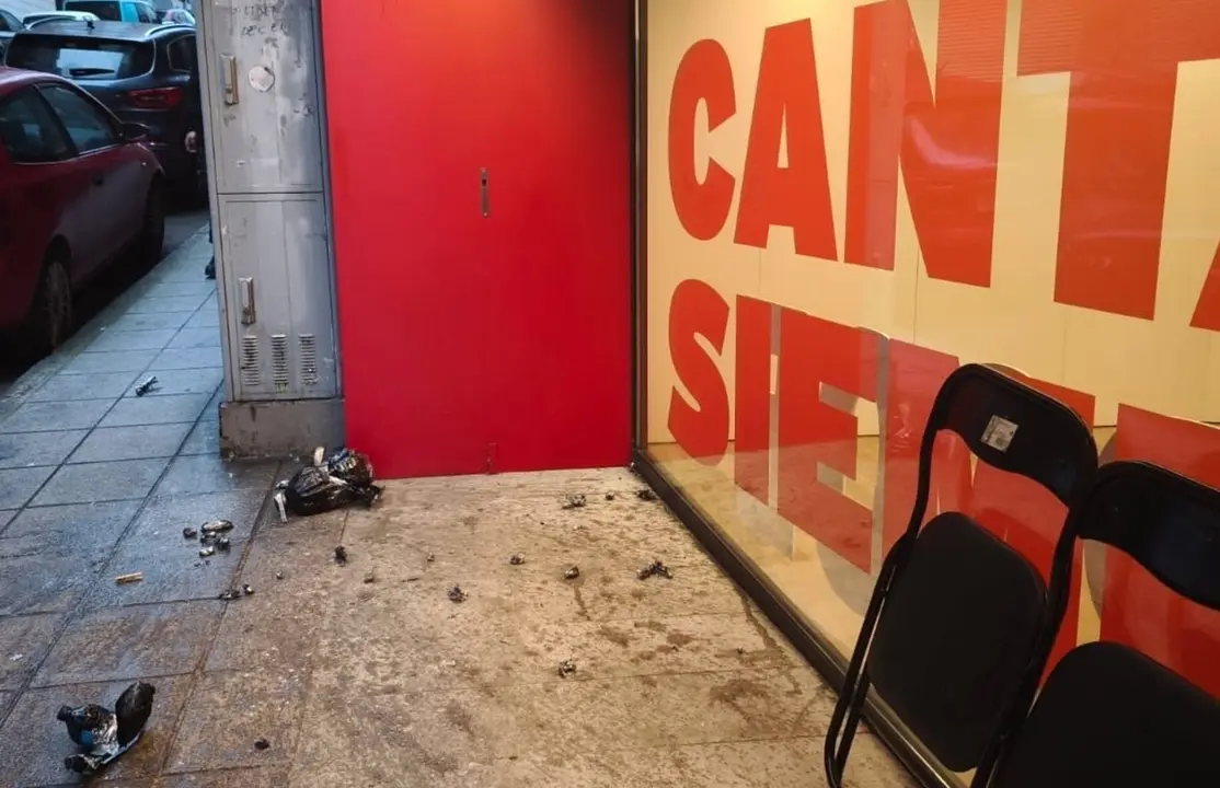 Artefactos caseros explosionados en la sede del PSOE de Cantabria