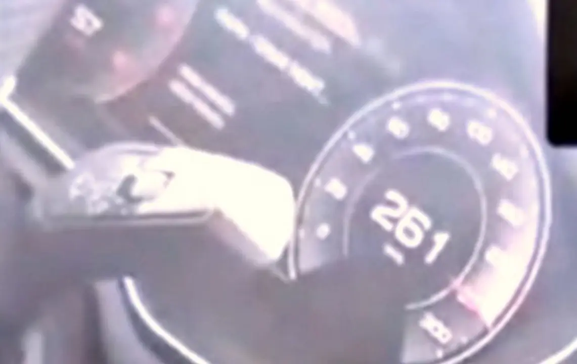 Investigado un conductor por circular a 260 km/h, con siete personas en el turismo, algunas menores