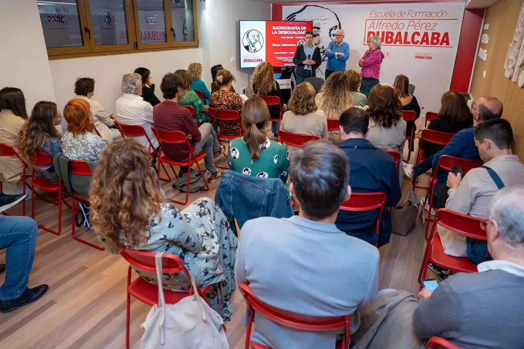 Elena Valenciano en la nueva jornada de la escuela de formación Alfredo Pérez Rubalcaba
