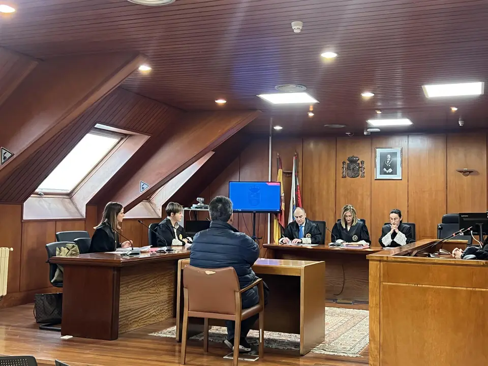 Ocho años de prisión por quedarse con 13.000 euros de clientes que le encargaron un viaje a las Maldivas