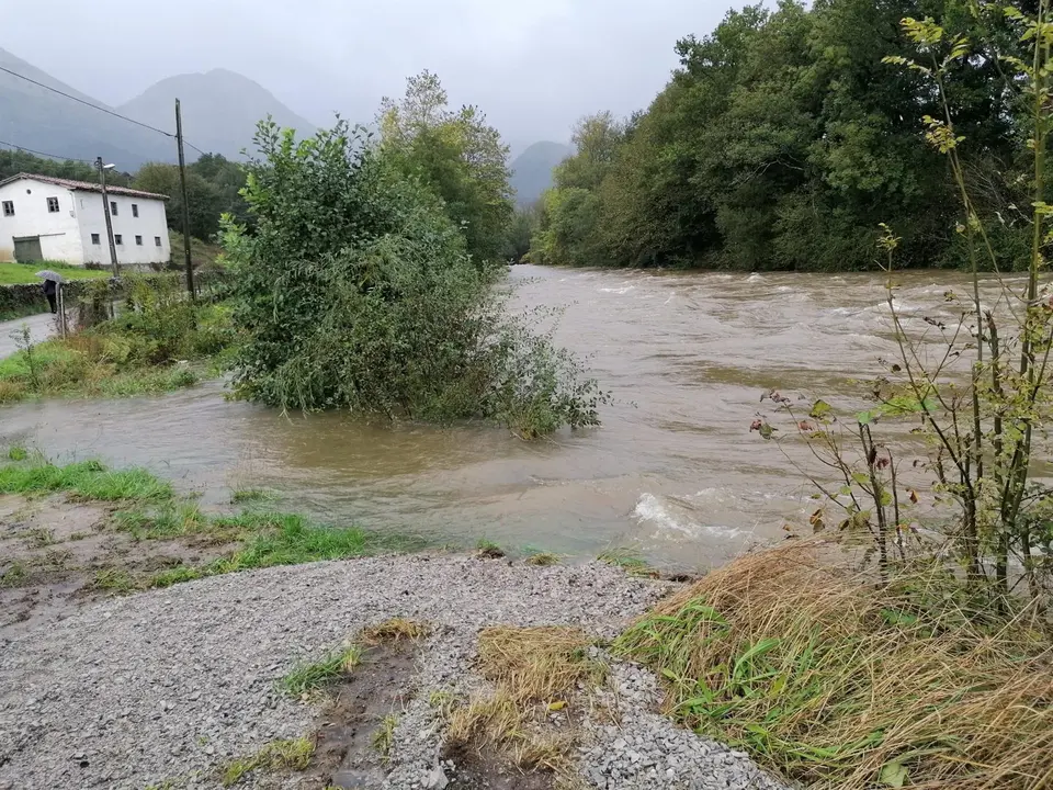 Cantabria activa la preemergencia del Plan de Inundaciones para el seguimiento de las cuencas, en especial la del Asón