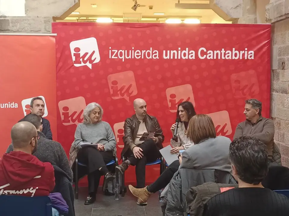 El coordinador autonómico de IU Cantabria, Israel Ruiz Salmón