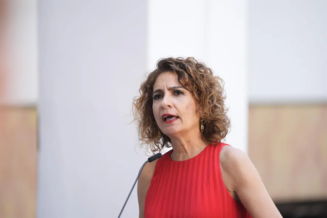La secretaria general del PSOE de Andalucía, María Jesús Montero, atiende a los medios para analizar asustos de actualidad en el Parlamento andaluz. A 8 de junio de 2026 en Sevilla (Andalucía, España)