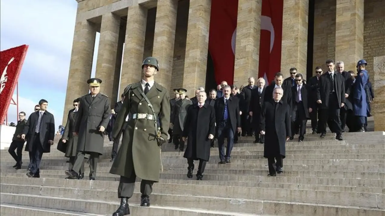 Erdogan ve m&aacute;s cerca una operaci&oacute;n terrestre contra los yihadistas en Siria