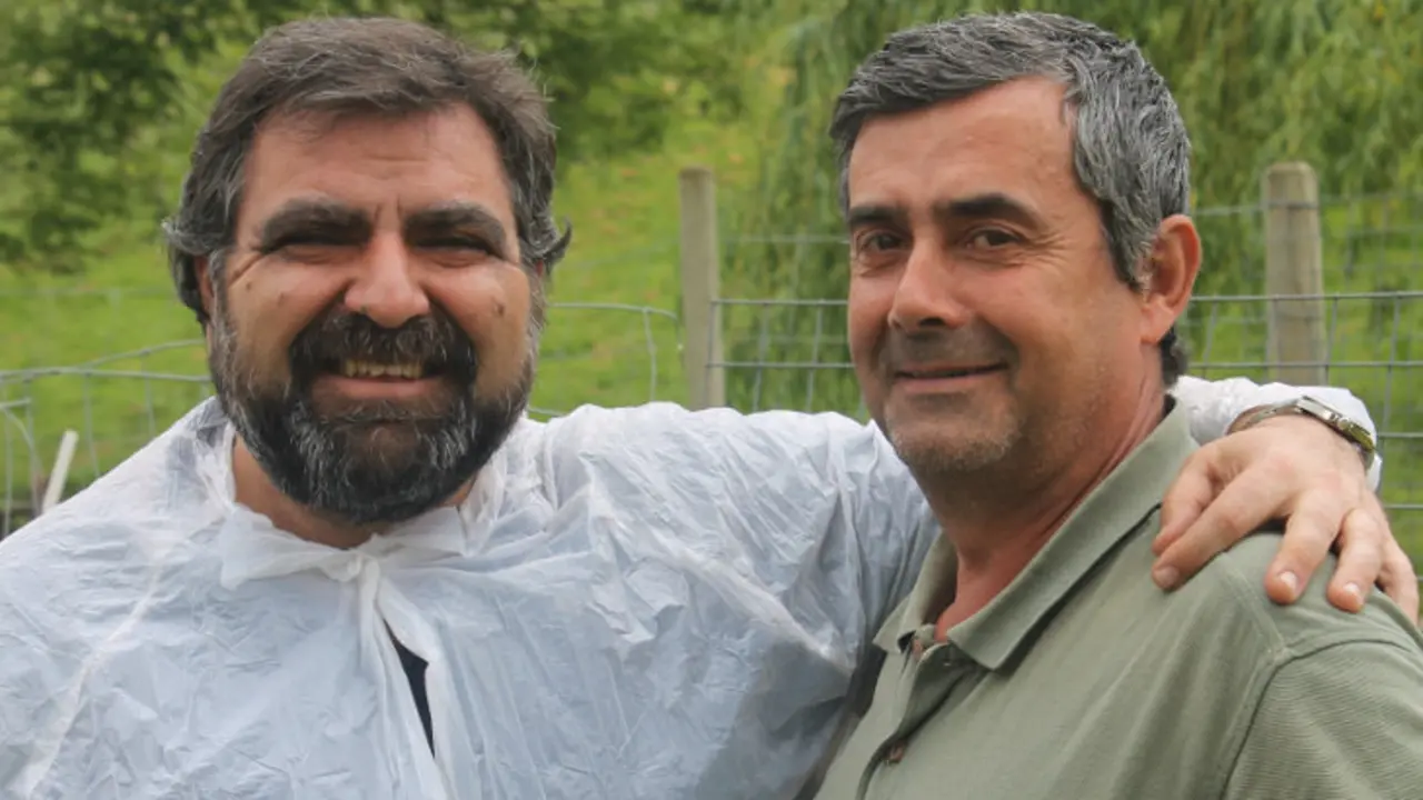 Carlos y Lauri dirigen la granja ecol&oacute;gica