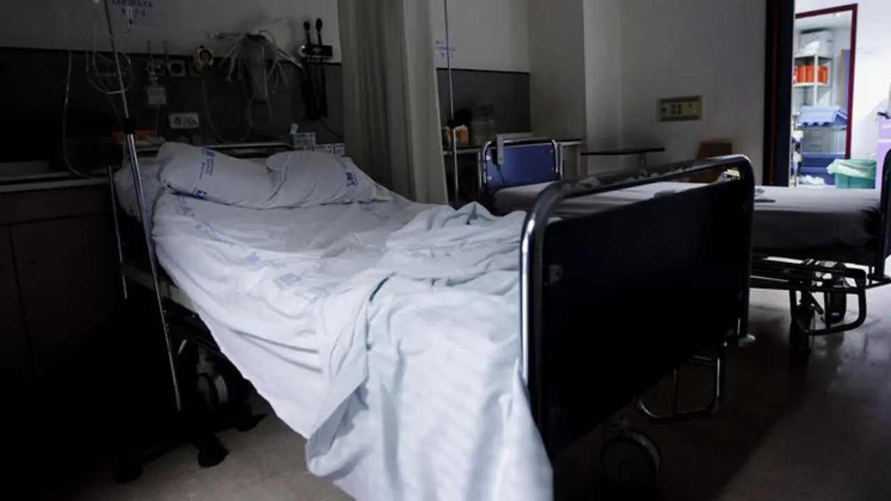 La Consejer&iacute;a tiene previsto cerrar 65 camas en el Hospital Universitario Marqu&eacute;s de Valdecilla y 35 en Liencres