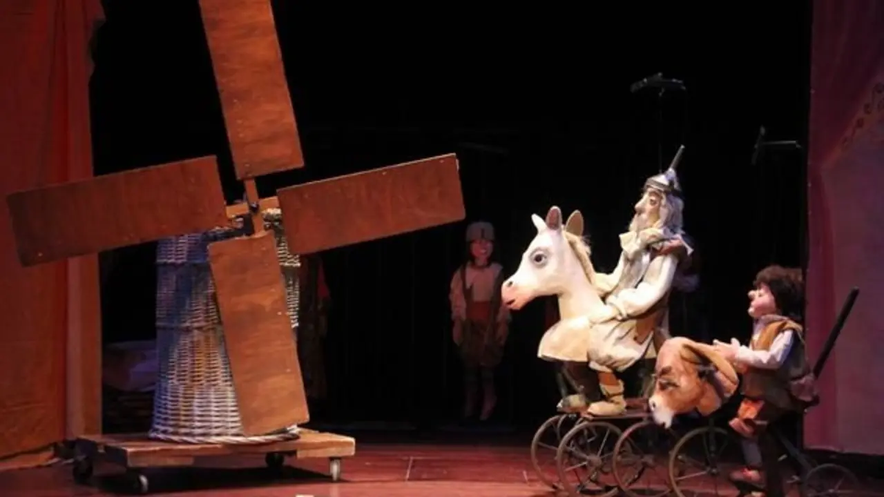 Teatro, magia, danza, t&iacute;teres y m&uacute;sica conforman las propuestas de este circuito organizado por la Consejer&iacute;a de Cultura