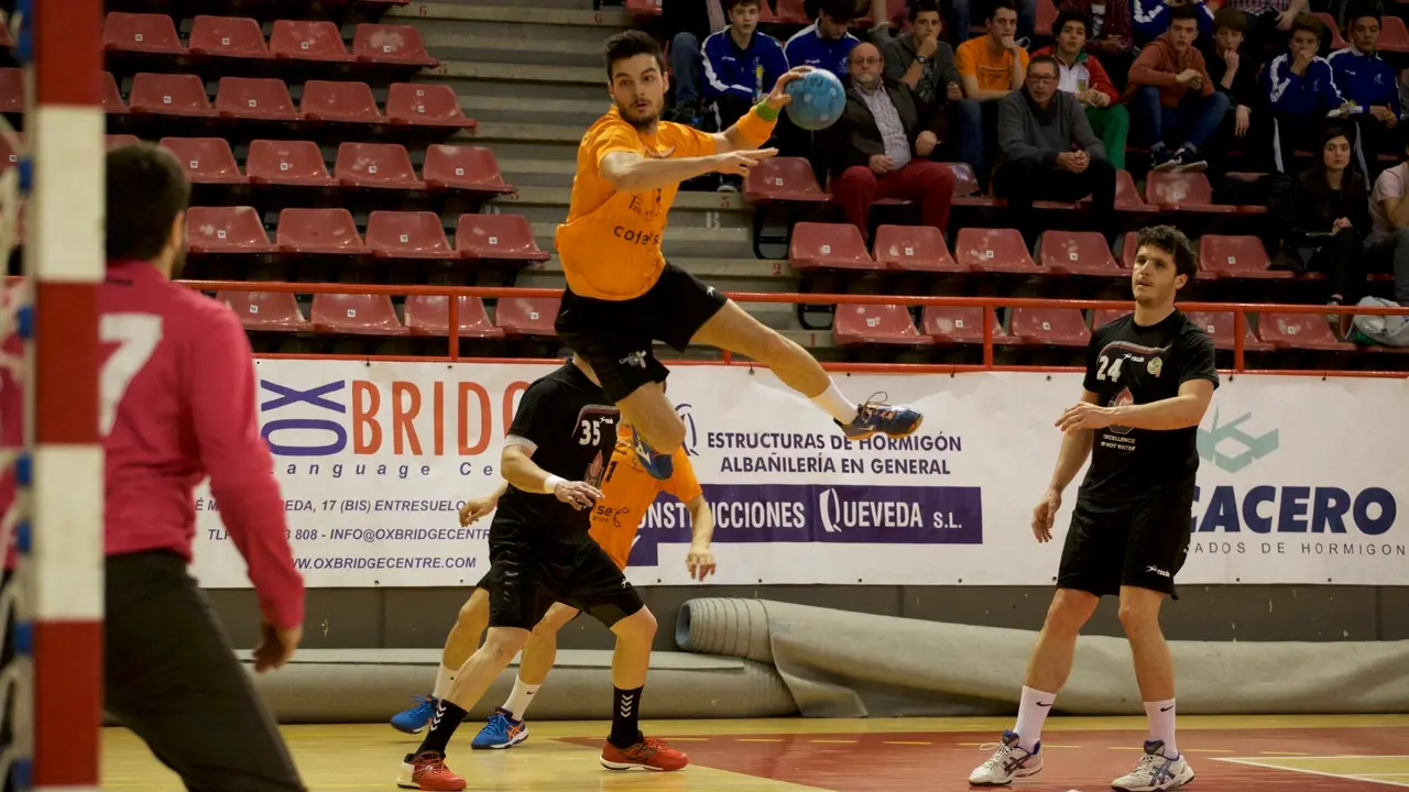 160412_BMT-ACVSANTON&Igrave;A_VICENTEBENITO