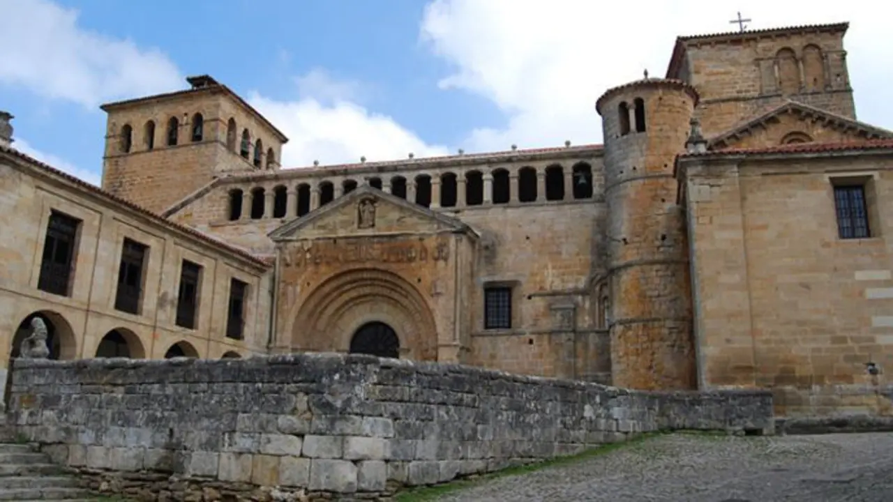 Santillana del Mar, una de las paradas de esta ruta motera