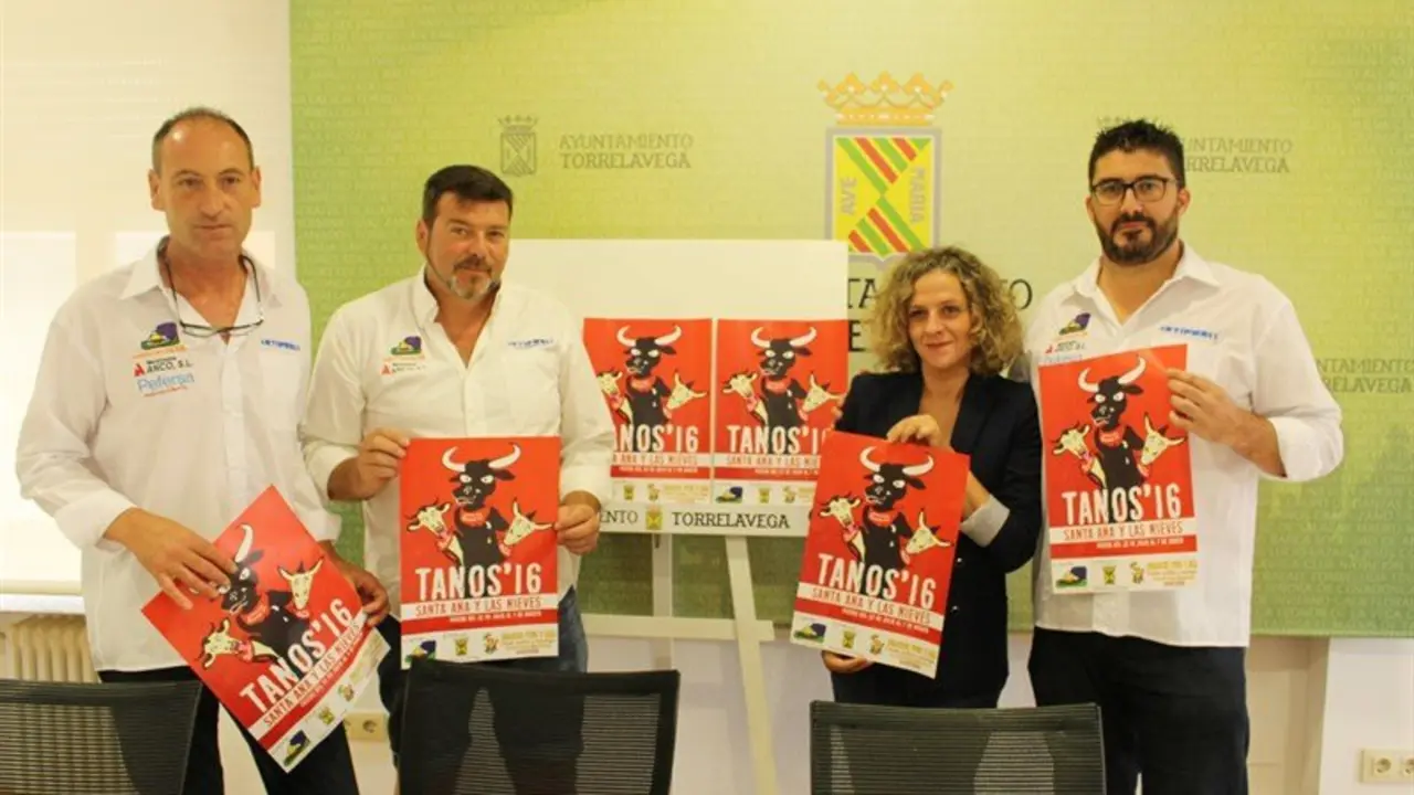 Presentaci&oacute;n de las fiestas en el Ayuntamiento