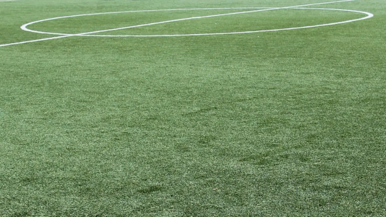 El PP ha criticado que  el mantenimiento de las instalaciones del complejo, "brilla por su ausencia".