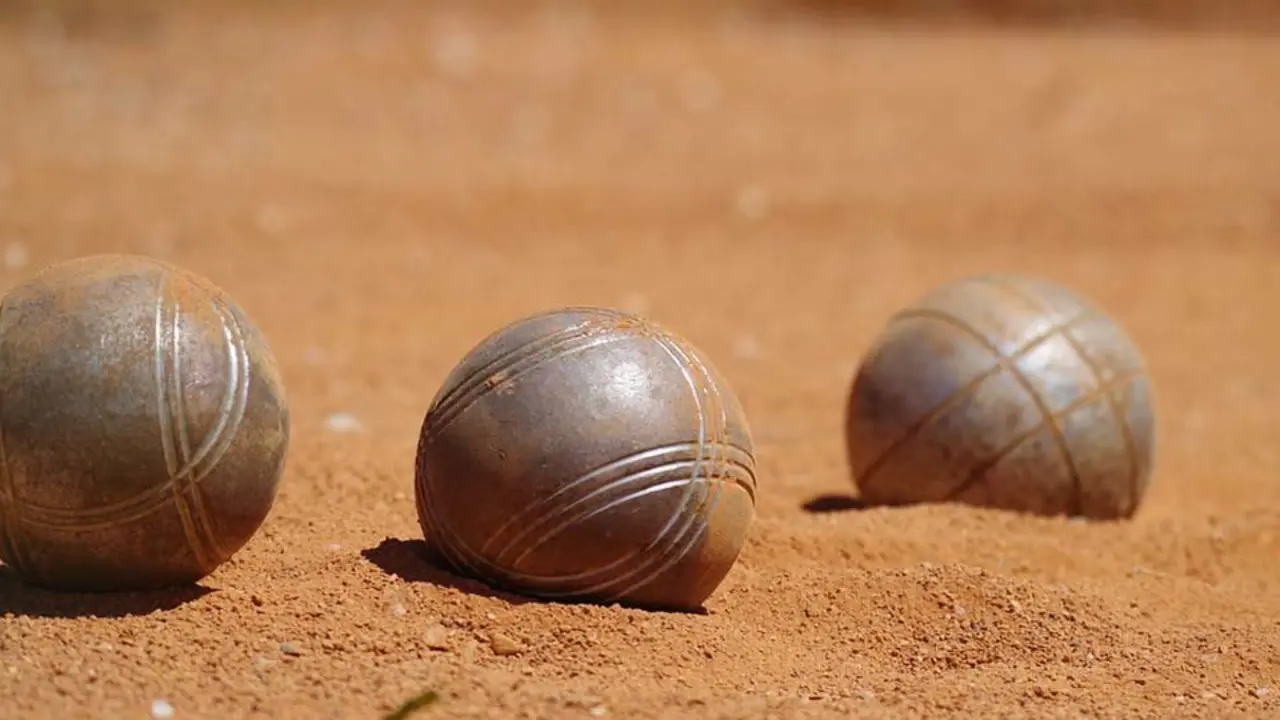 Los mejores jugadores de petanca disputar&aacute;n la final del campeonato en Torrelavega