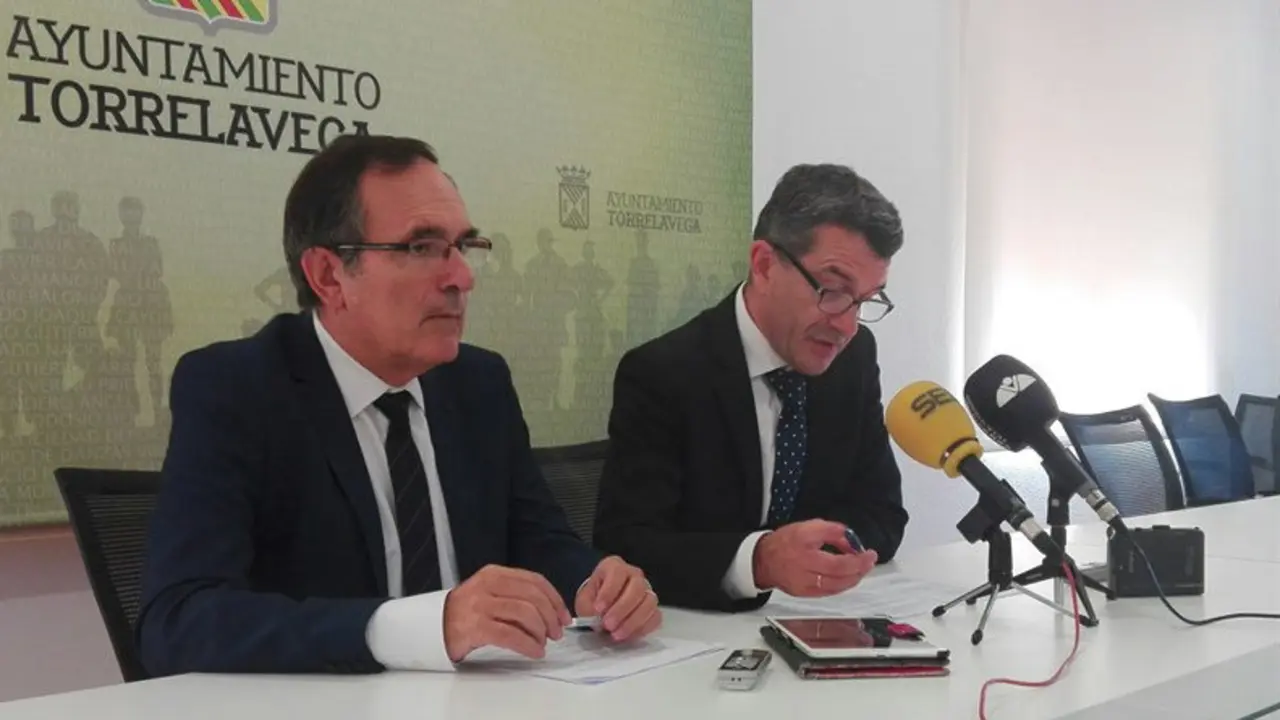 Cruz Viadero y Noriega durante la intervenci&oacute;n