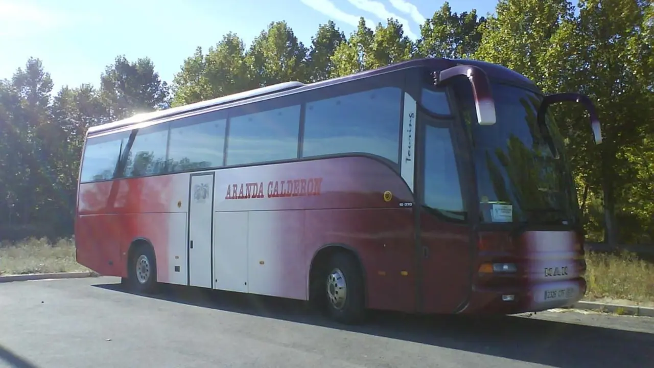 Autobus perteneciente a la flota de Aranda Calder&oacute;n