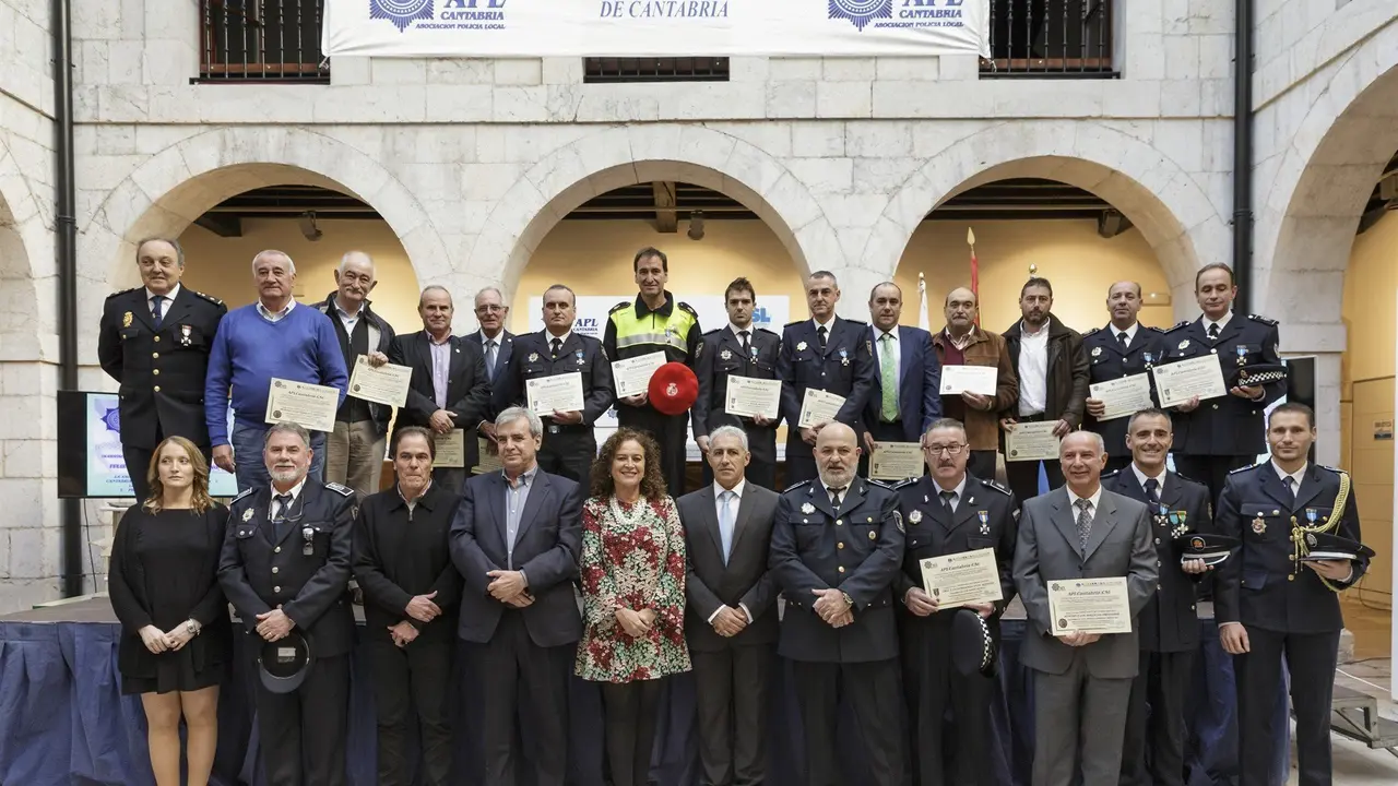Policia Local en Comillas