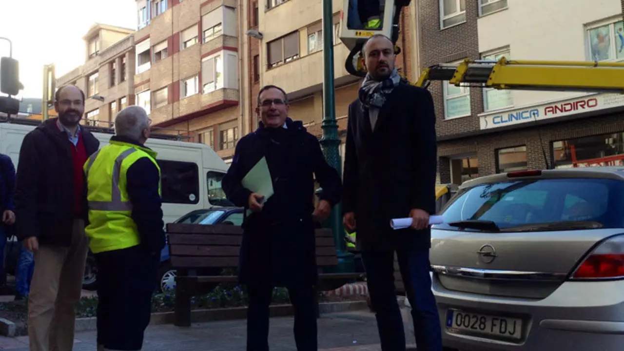 Visita a los trabajos de la calle Juli&aacute;n Ceballos