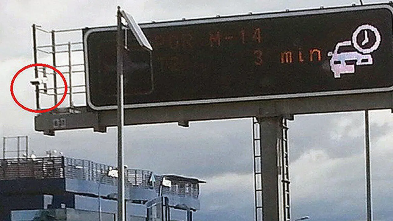 Los nuevos radares pueden identificar las infracciones dentro de los coches. Foto: DGT