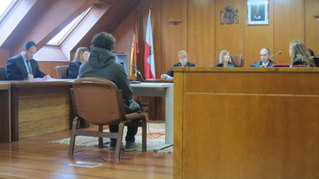 El profesor ha aceptado cuatro a&ntilde;os de c&aacute;rcel por abusar de dos menores