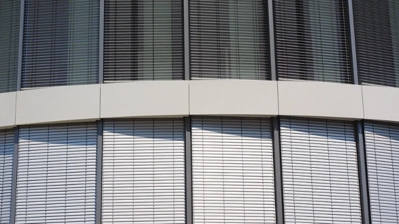 Lo m&aacute;s importante antes de comprar persianas baratas de buena calidad es tener en cuenta el material de la persiana