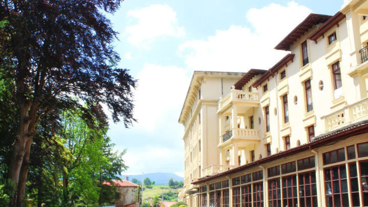 Balneario de Li&eacute;rganes