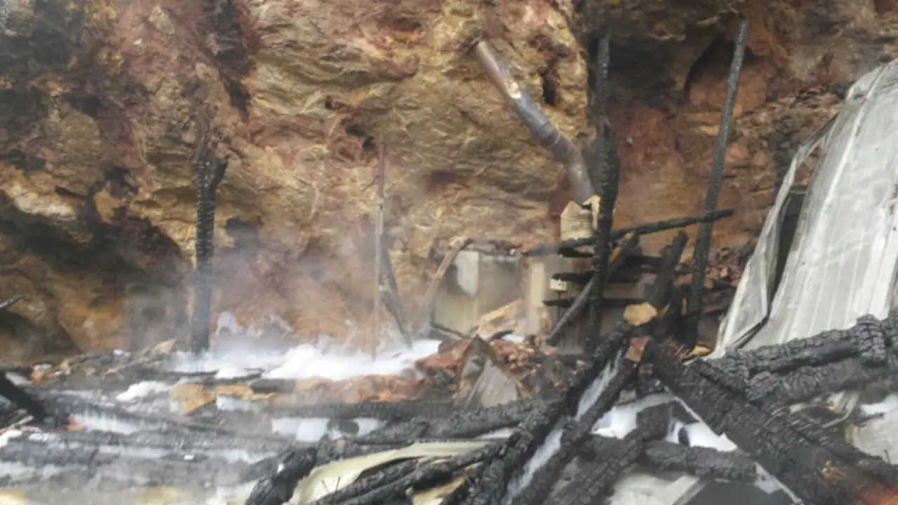 Estado en el que ha quedado la caseta tras el incendio