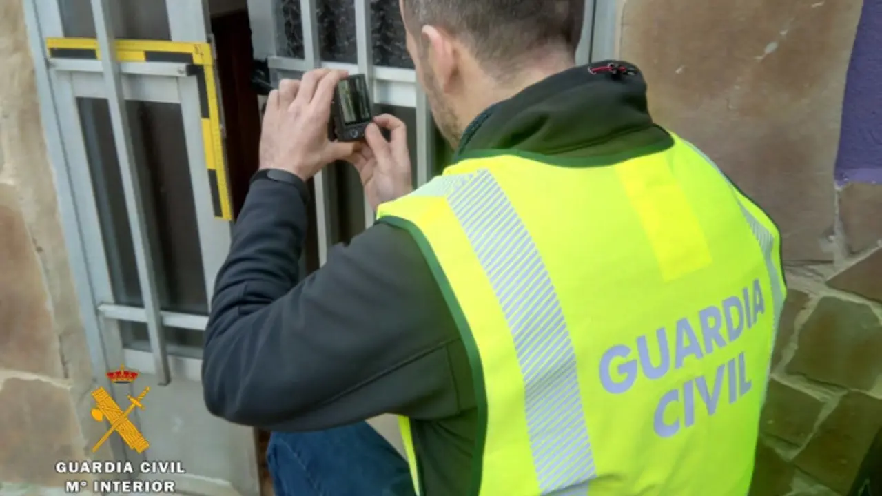 La Guardia Civil investiga a varios j&oacute;venes por los robos en Suances