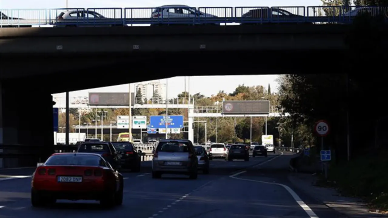 La DGT estudia sancionar con retirada de puntos a los conductores que no cumplan las restricciones medioambientales