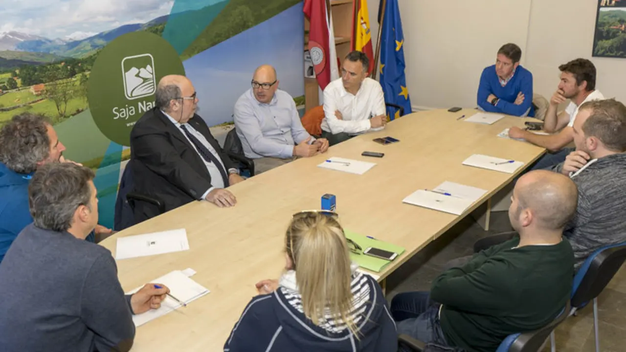 Reuni&oacute;n con el Consejero