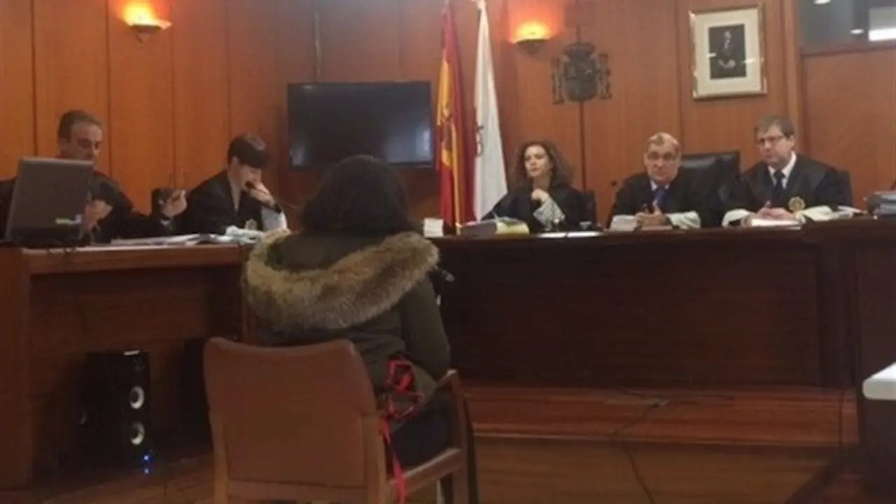 Juicio contra la secretaria