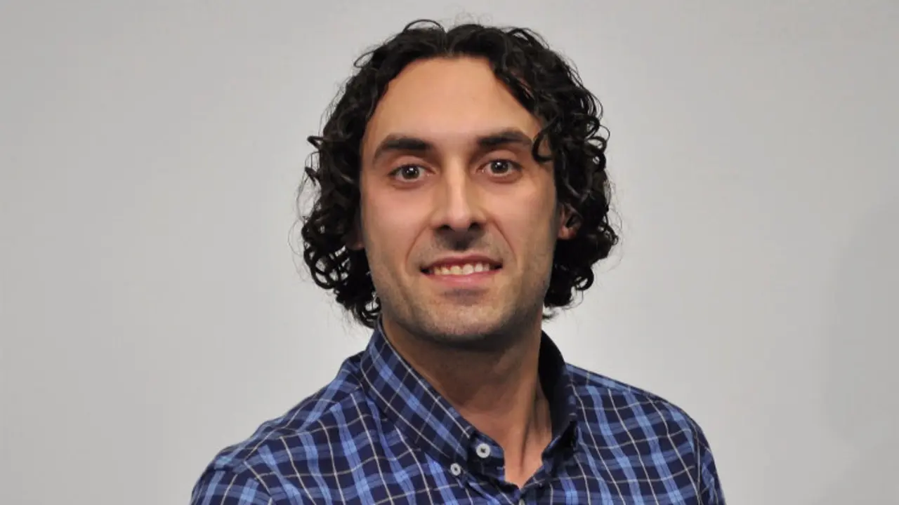 Javier Fern&aacute;ndez Sober&oacute;n