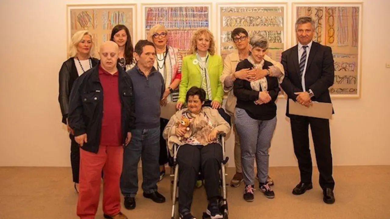 Inauguraci&oacute;n de la exposici&oacute;n 'Pintamos y mucho'