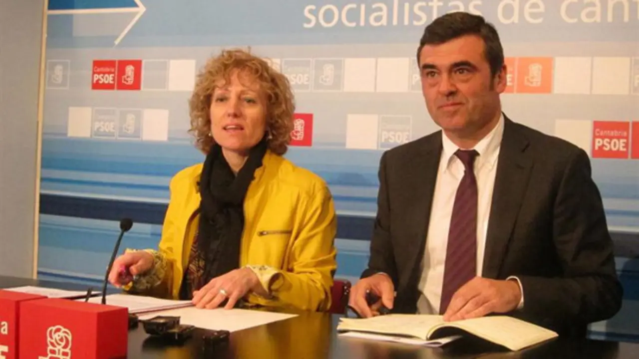 La vicepresidenta, Eva D&iacute;az Tezanos, y Ricardo Cort&eacute;s en una fotograf&iacute;a de archivo