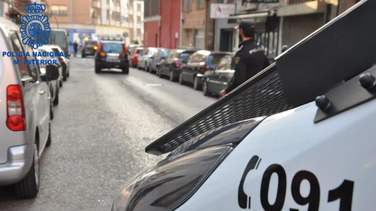La Polic&iacute;a Nacional ha detenido a tres hombres por extorsionar al socio de uno de ellos