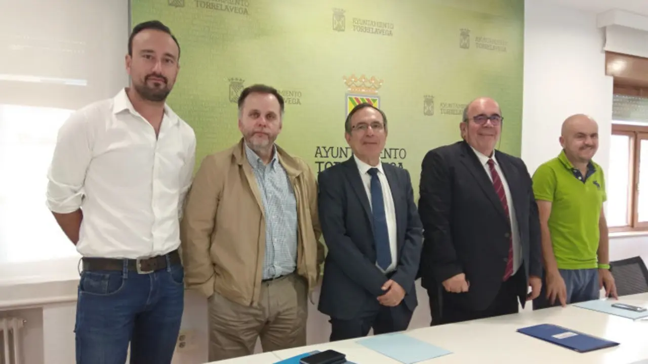 Presentaci&oacute;n del proyecto escala salmonera