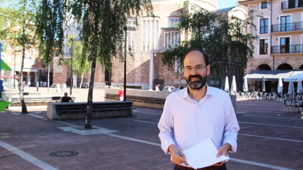 Jos&eacute; Luis Urraca