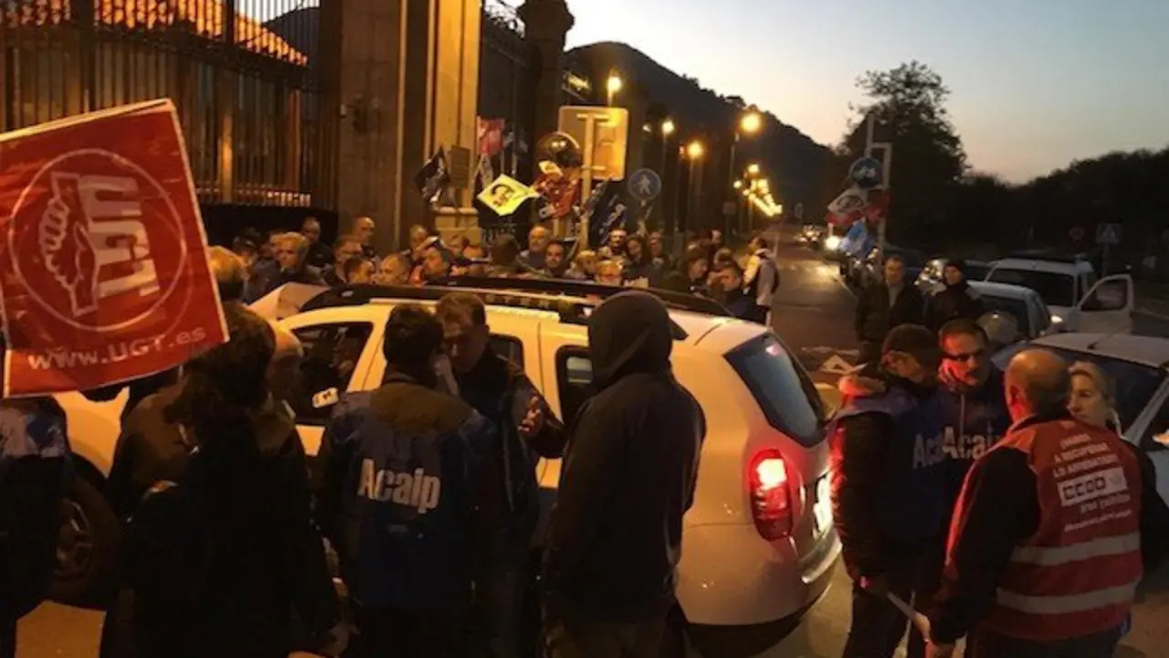 Huelga en El Dueso