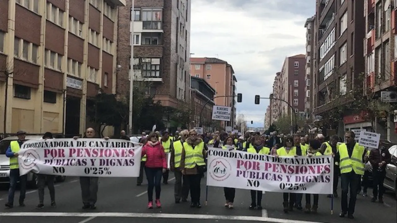 Manifestaci&oacute;n en defensa por las pensiones