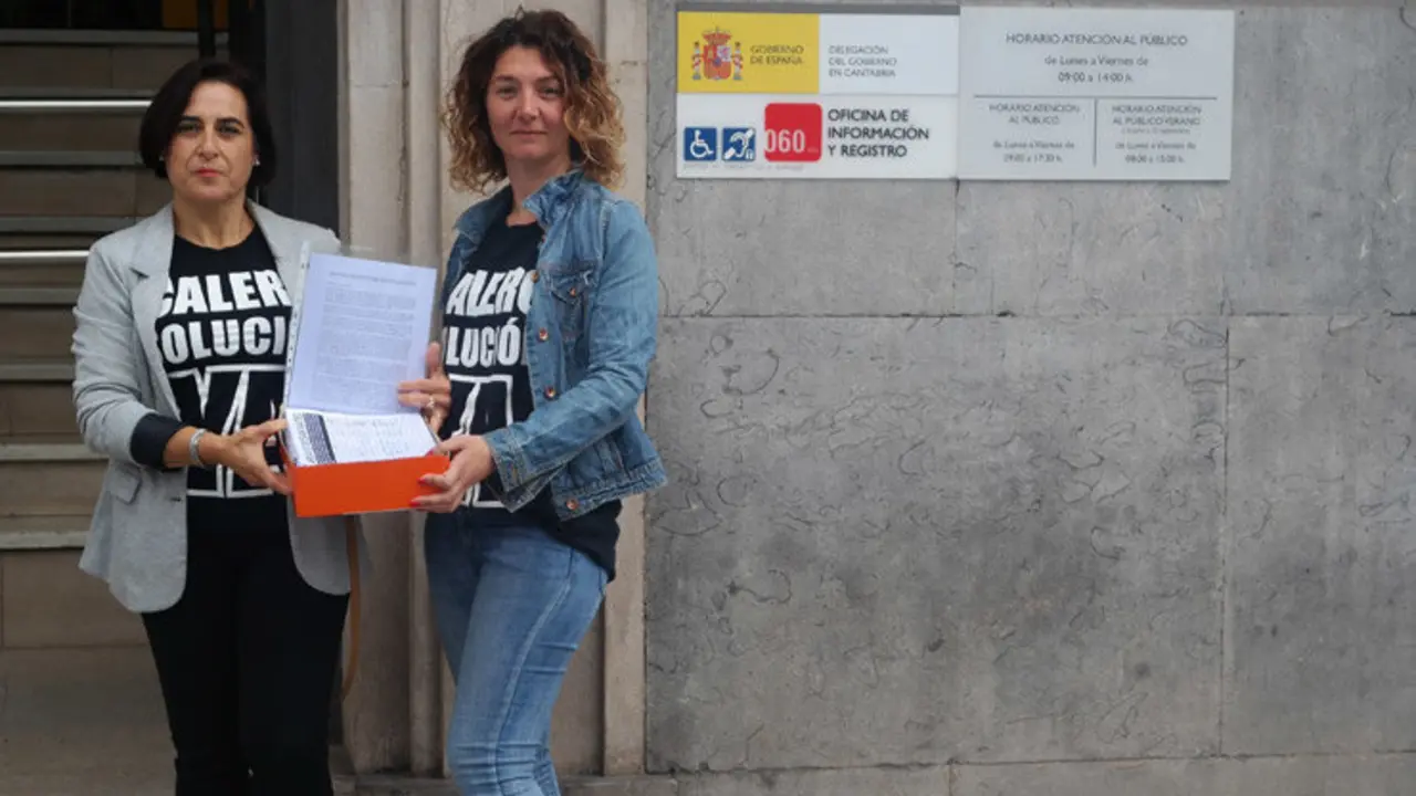 Entrega de las firmas