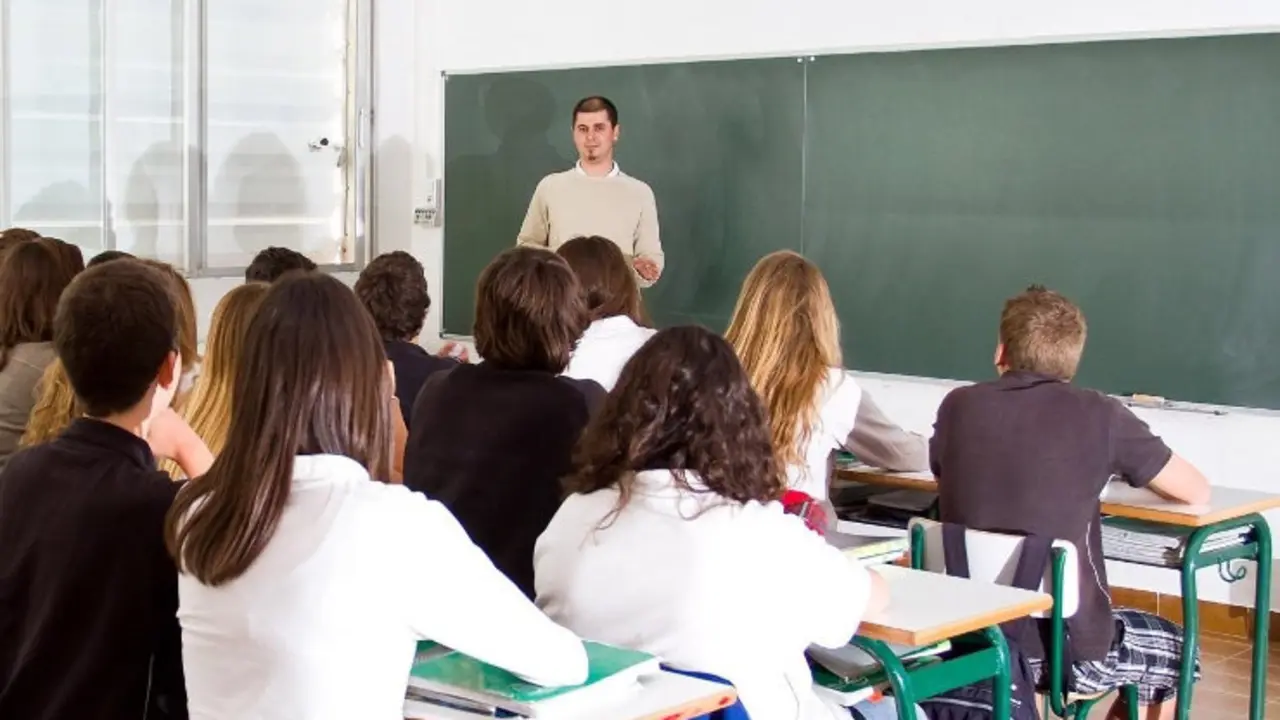 EuropaPress_1709694_Educaci&oacute;n_adjudica_736_plazas_de_maestros_para_cubrir_la_sustituci&oacute;n_de_los_titulares_desde_el_pr&oacute;ximo_lunes
