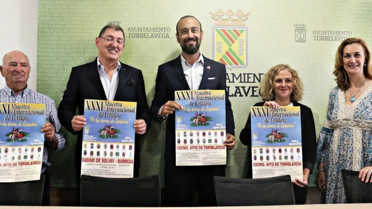 EuropaPress_2319815_Presentaci&oacute;n_de_la_Muestra_Internacional_de_Folclore